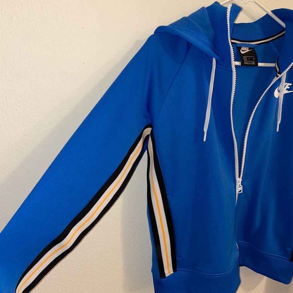 nike jacket - Picture 3 of 3